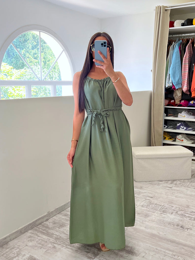 Robe À Col Et Ceinture Tresse Kaki