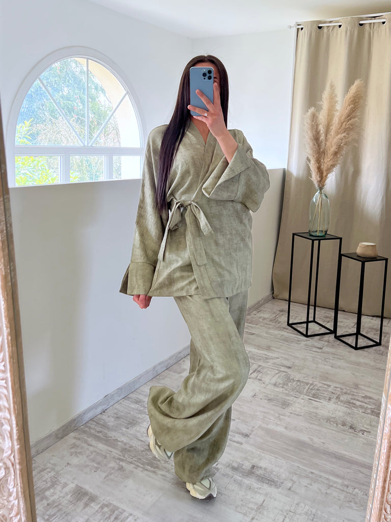Ensemble Modest Cache Cœur Kaki