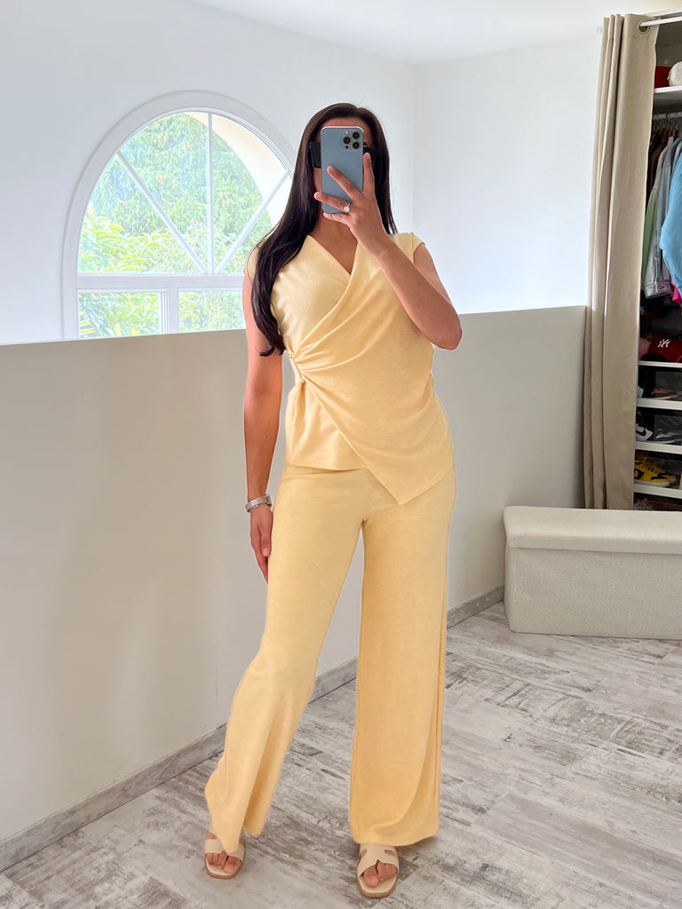 Ensemble Cache Cœur Maille Fine Jaune