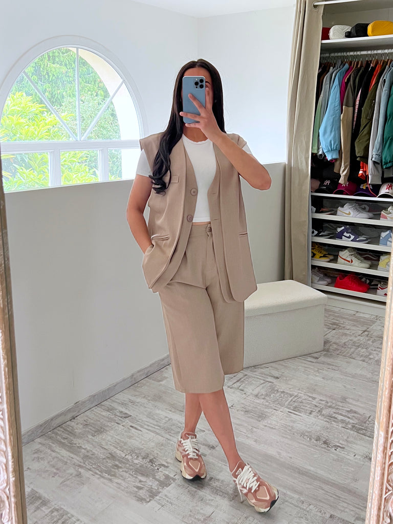 Ensemble Bermuda Gilet Sans Manches Taupe