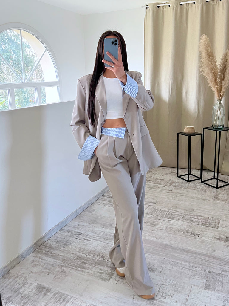 Ensemble Blazer/Pantalon Revers Taupe/Bleu