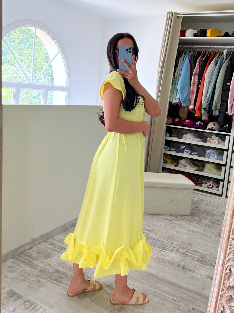 Robe À Ceinture Et Bas Volants Jaune