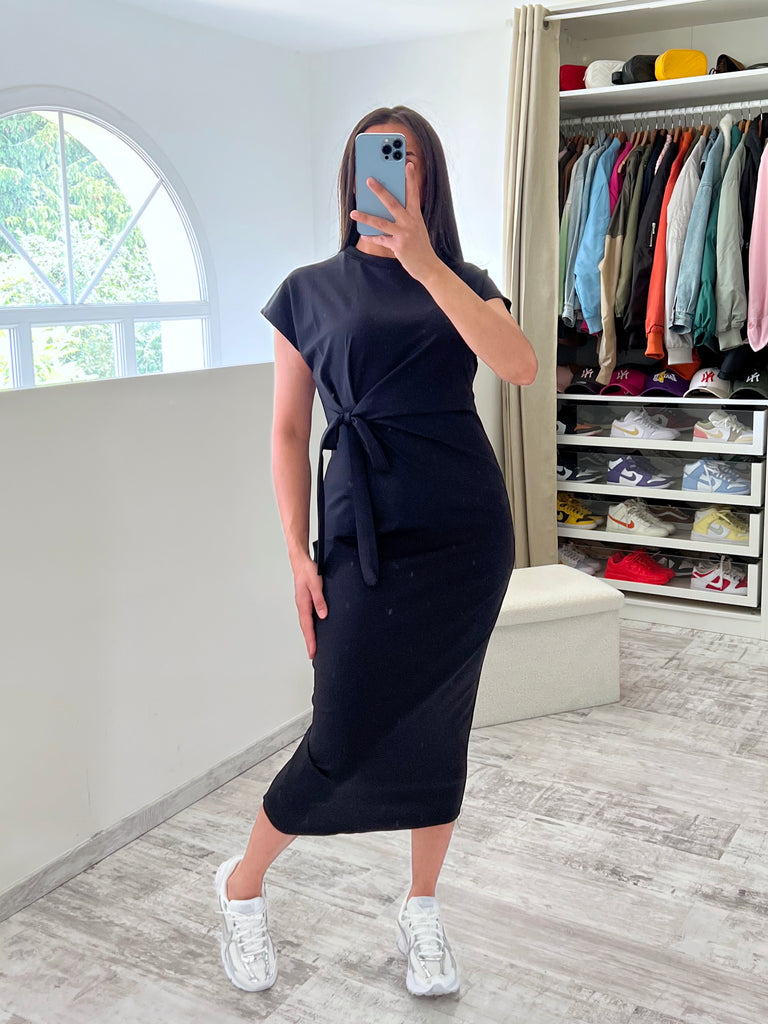 Robe À Noeud Noir
