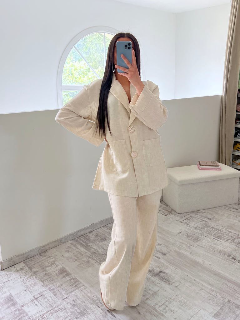 Ensemble Blazer Lin À Boutons Dorés Beige