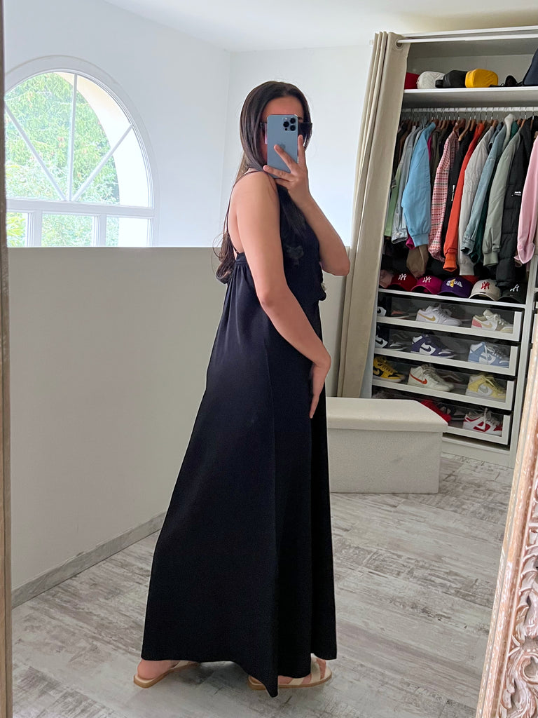 Robe Sans Manches Détail Pierres Noir