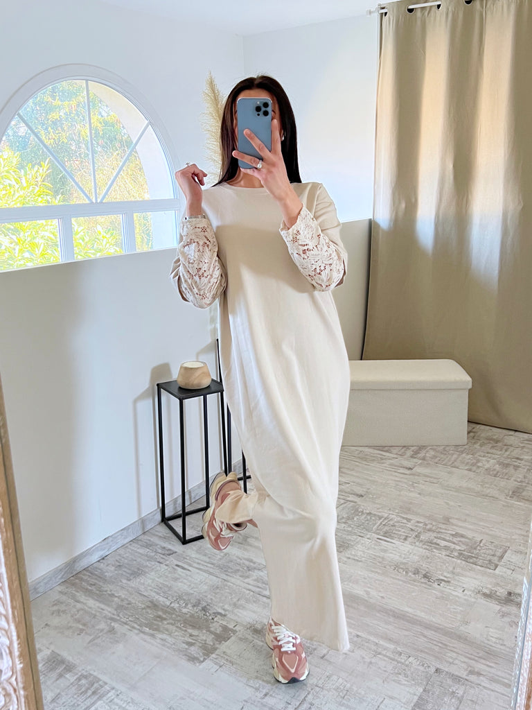 Robe Manches Dentelles Beige