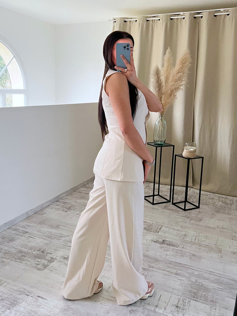 Ensemble Sans Manches Boutons Dorés Beige