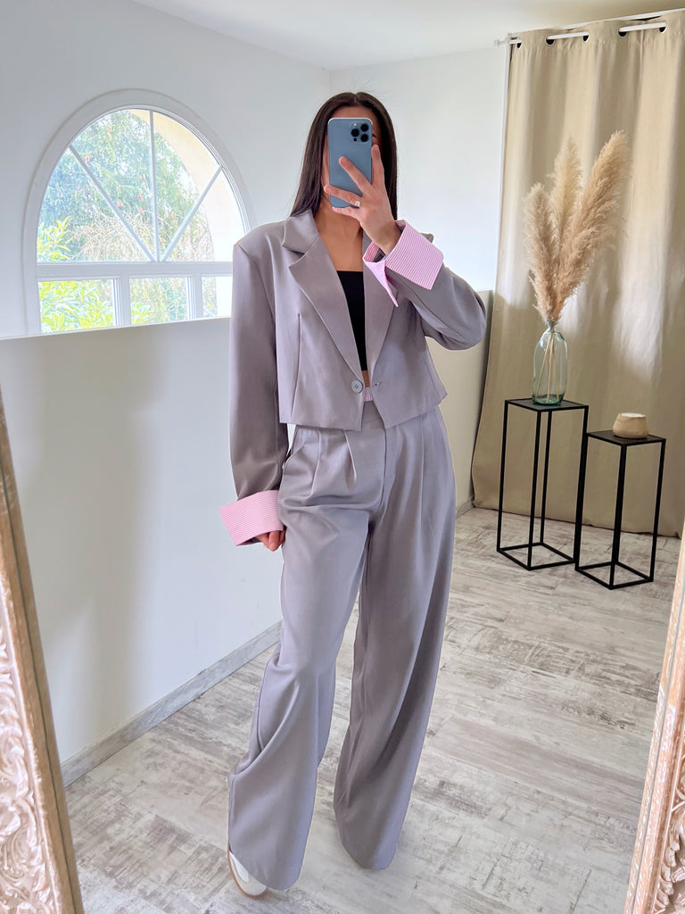 Ensemble Blazer Court/Pantalon Revers Gris/Rose