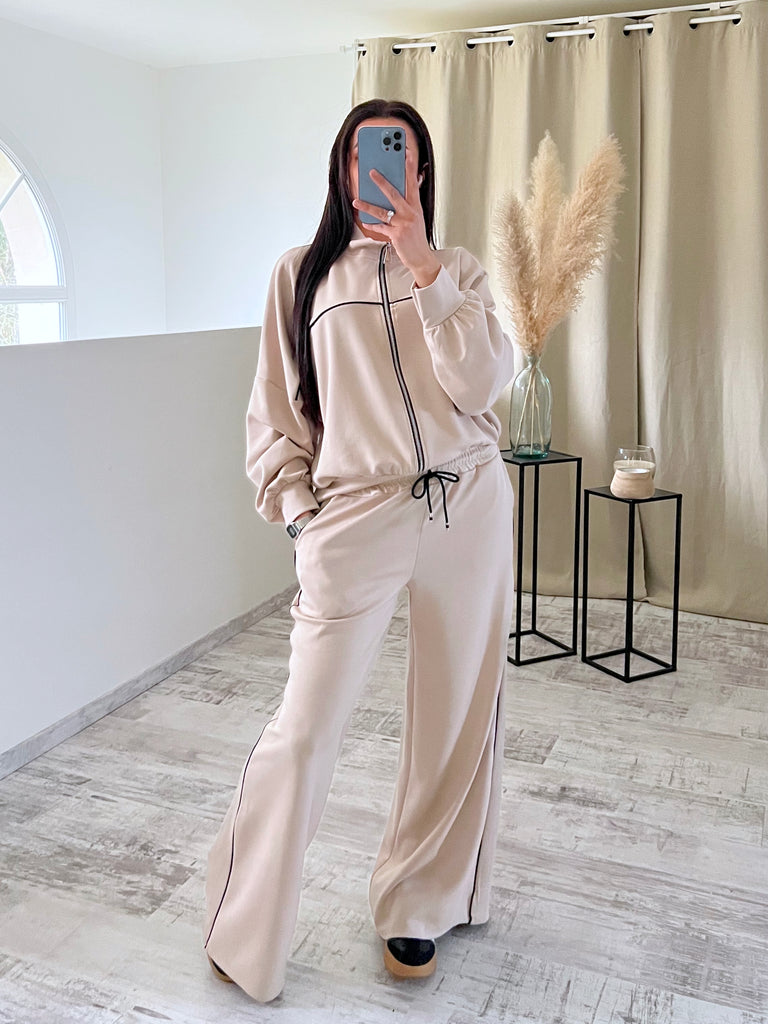 Ensemble Jogging À Traits Beige